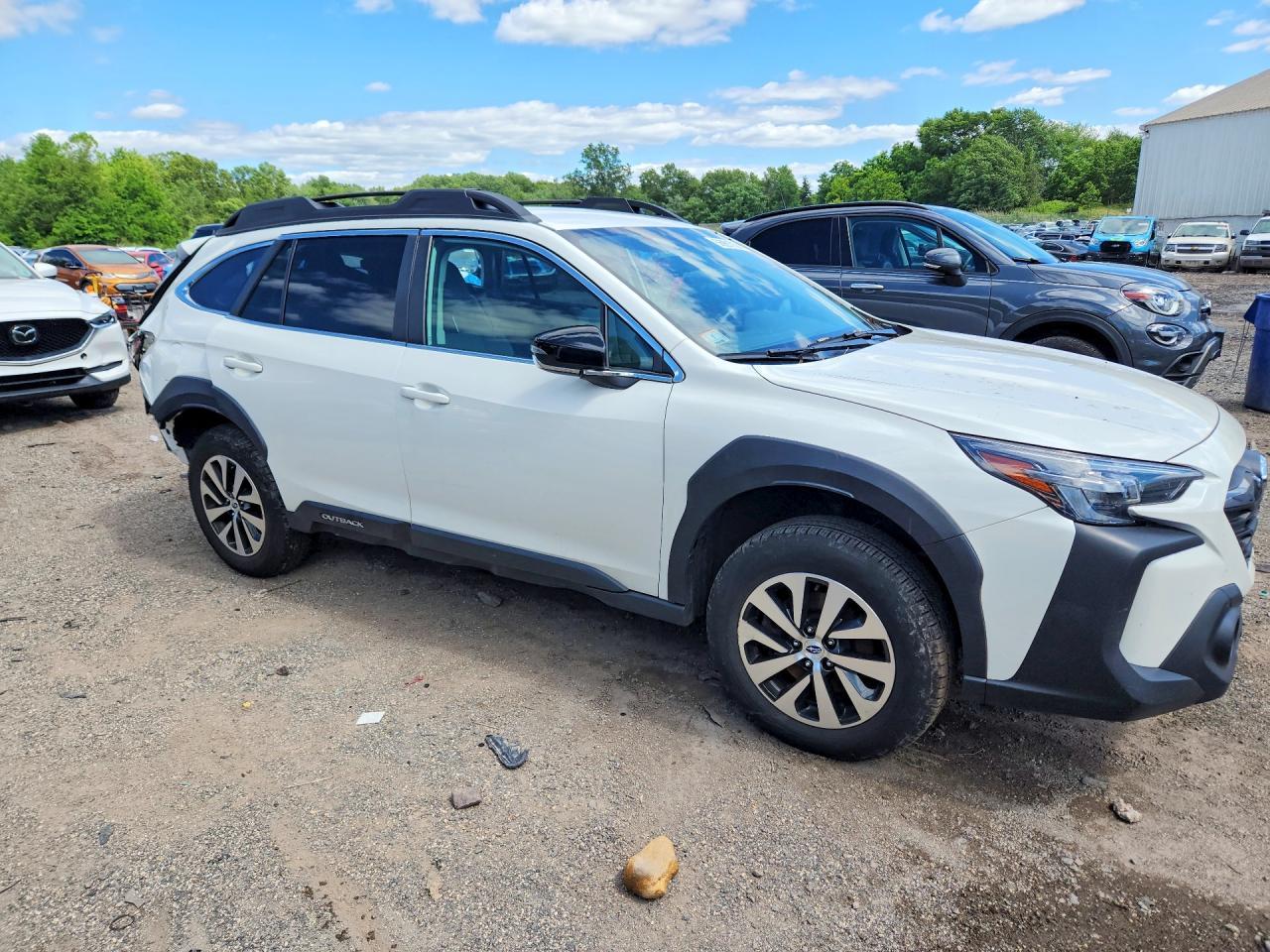 2024 Subaru Outback Premium - Image 4