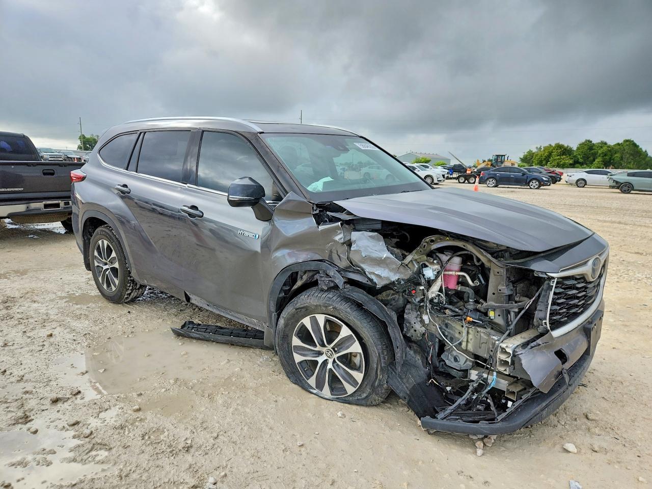 2021 Toyota Highlander Hybrid Xle - Image 4