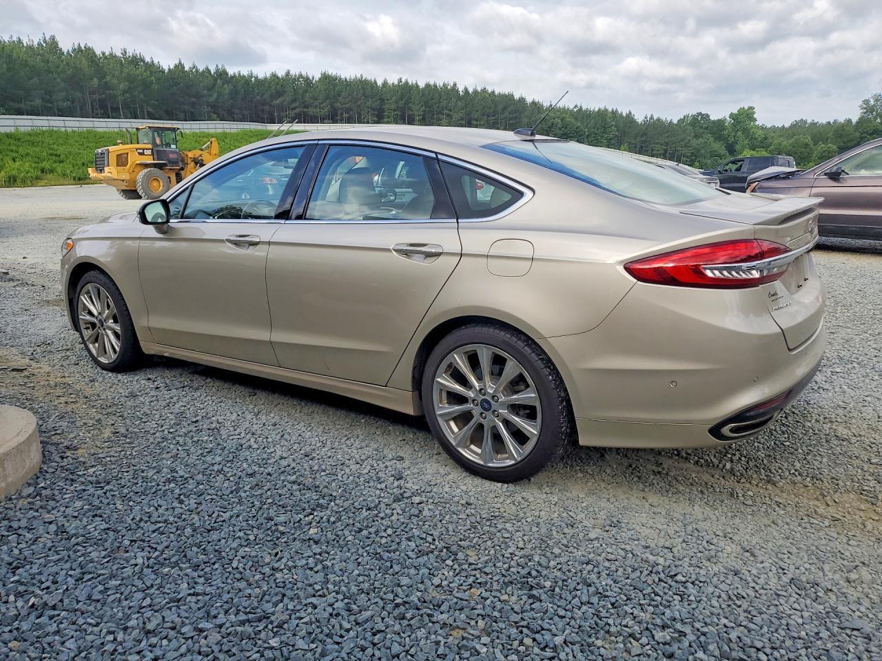 2018 Ford Fusion Titanium/Platinum - Фото 2