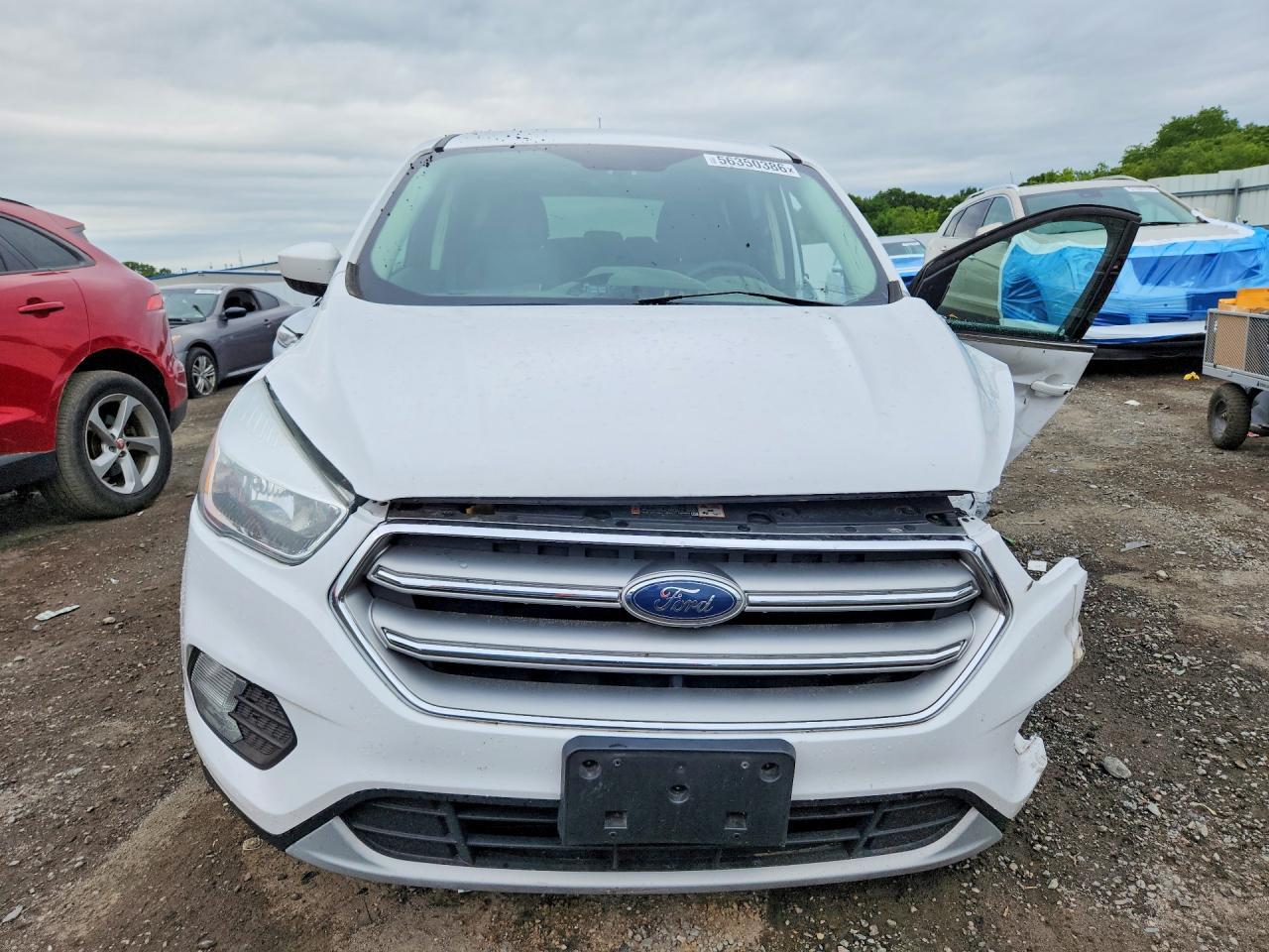 2019 Ford Escape Se - Фото 5