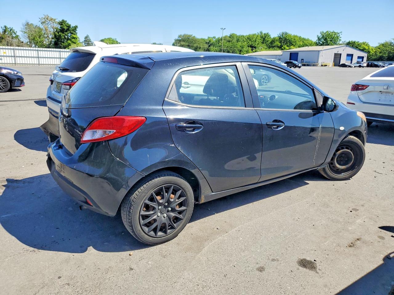 2014 Mazda Mazda2 Sport - Фото 3