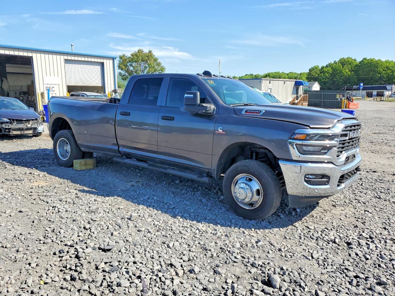 2026 Ram 3500 Tradesman - Фото 4