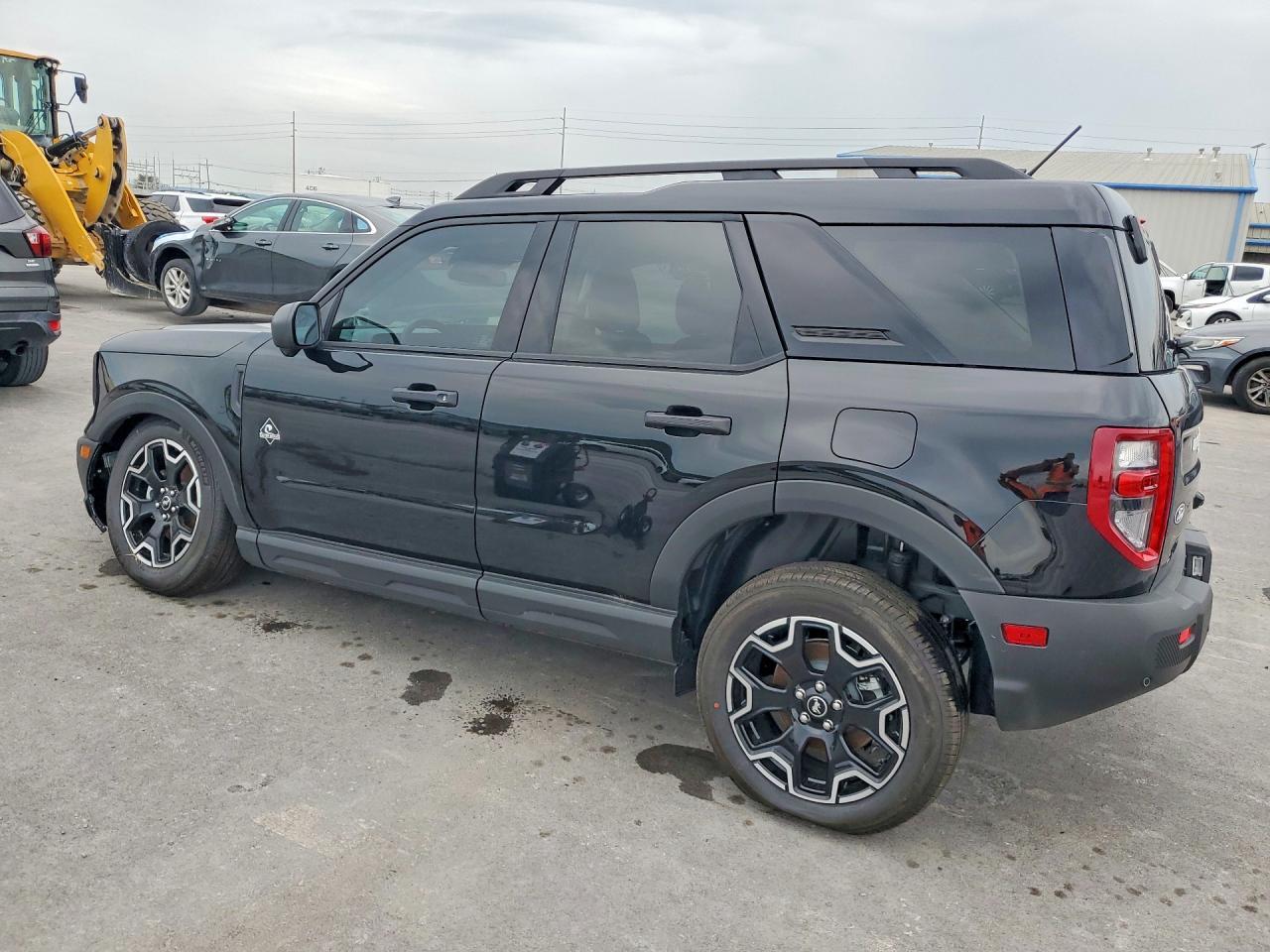 2026 Ford Bronco Sport Outer Banks - Image 2