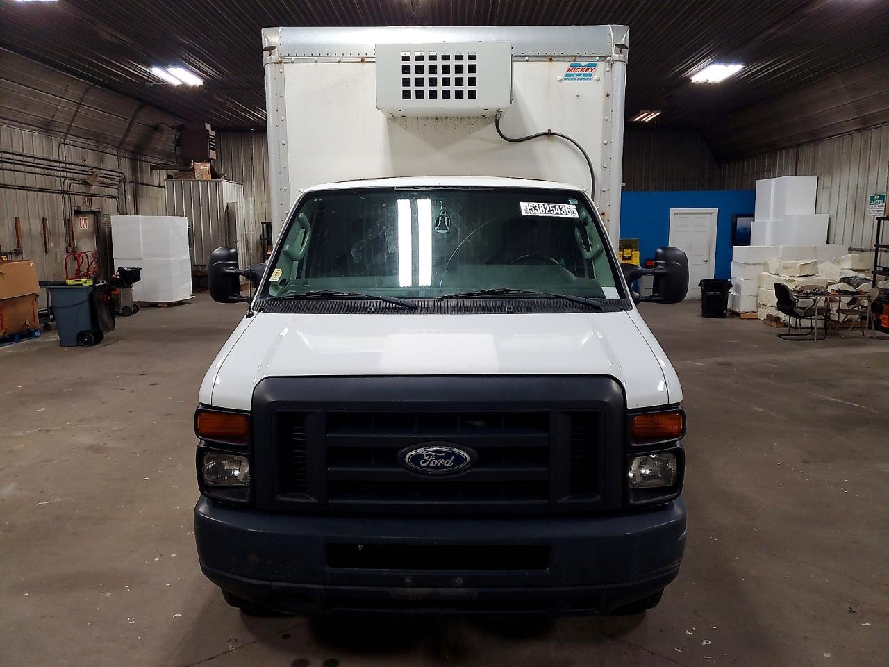 2014 Ford E450 Refrigerated Box Truck - Фото 5