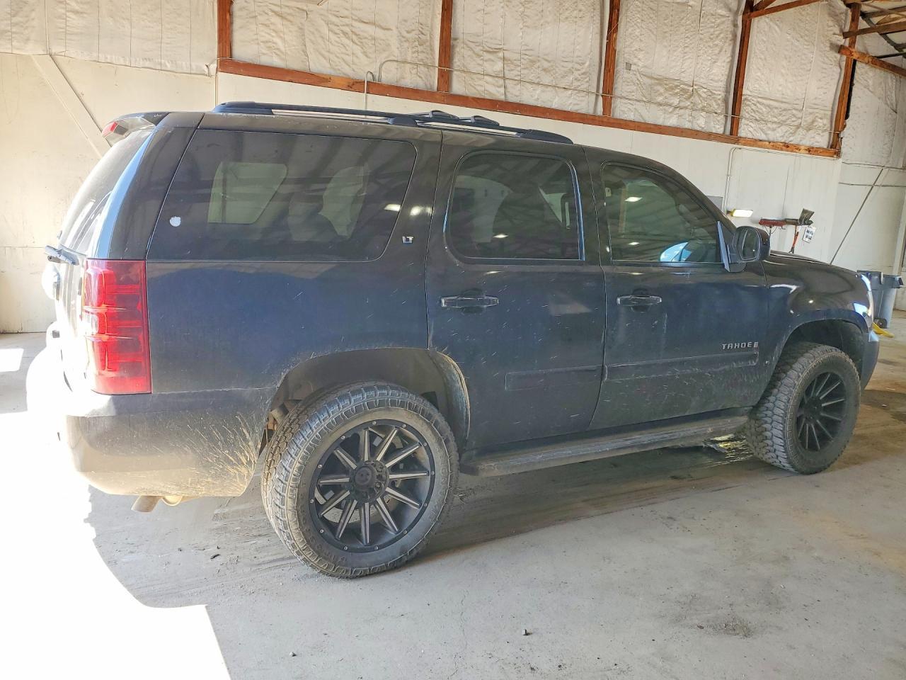 2008 Chevrolet Tahoe C1500 - Фото 3