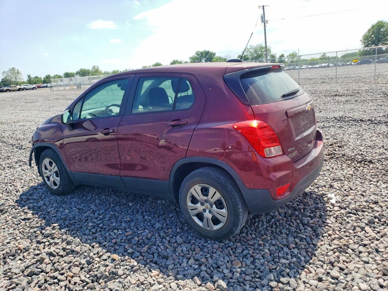 2017 Chevrolet Trax Ls - Фото 2