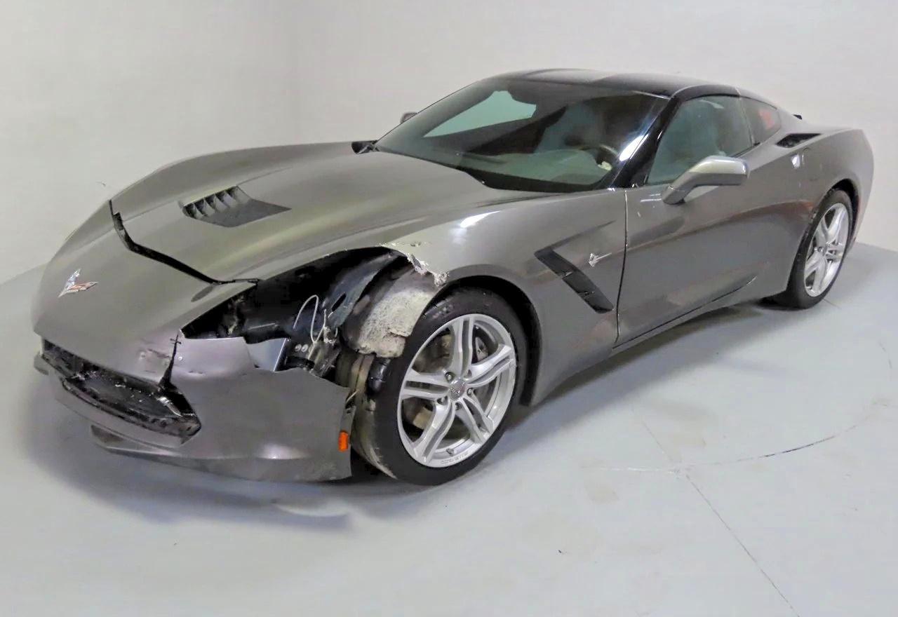2016 Chevrolet Corvette Stingray 1Lt - Image 2