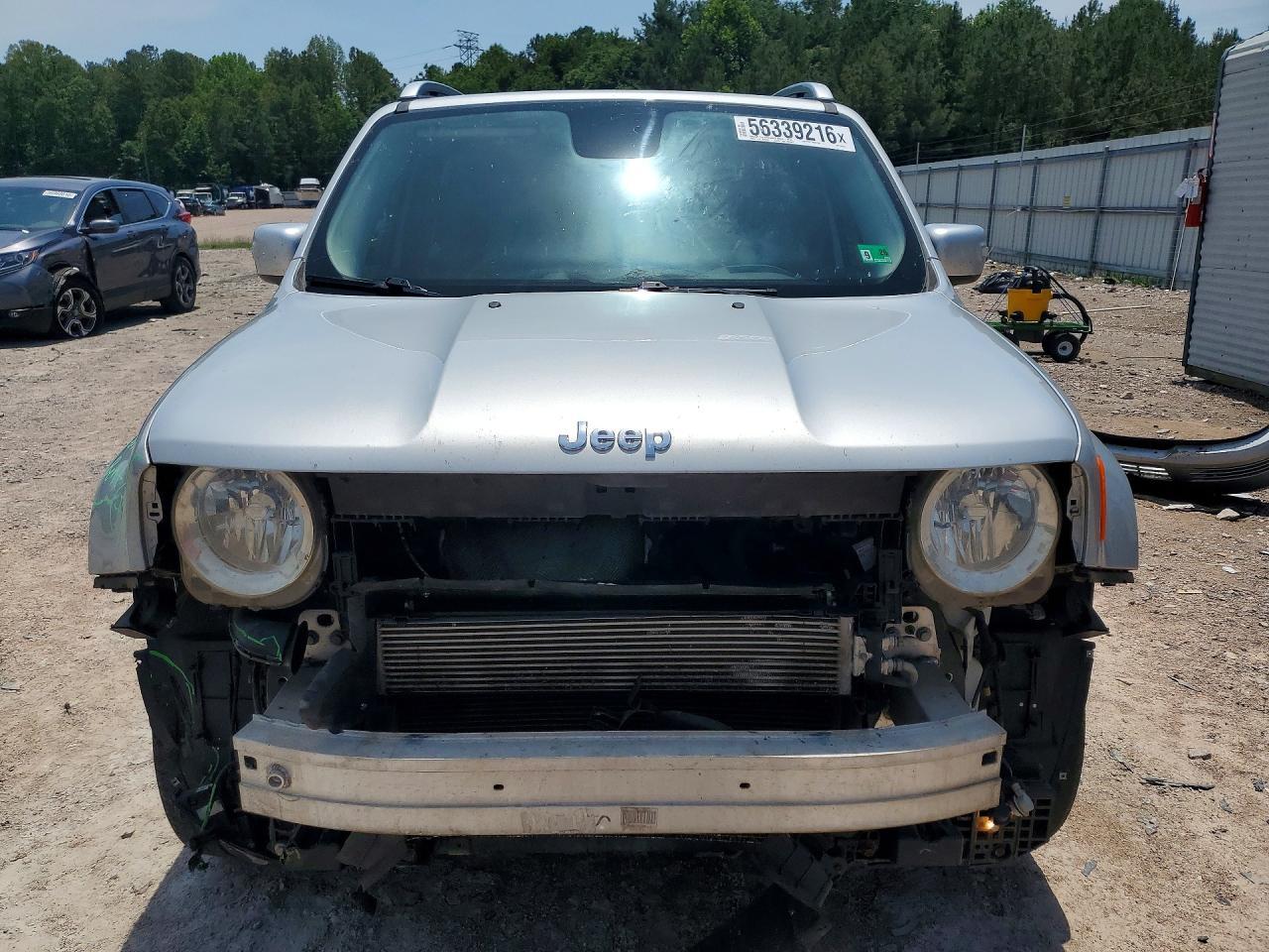 2017 Jeep Renegade Limited - Image 5