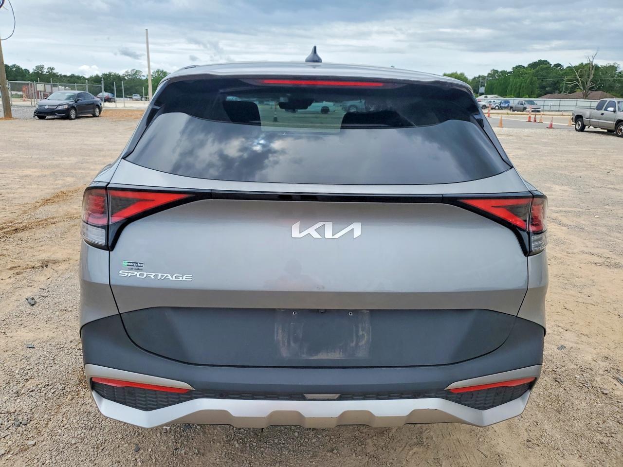 2023 Kia Sportage Lx - Image 6