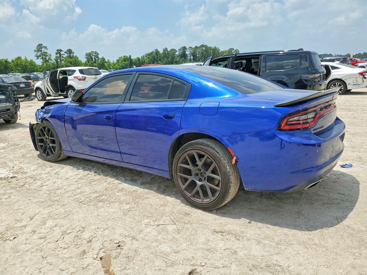 2022 Dodge Charger Sxt - Фото 2