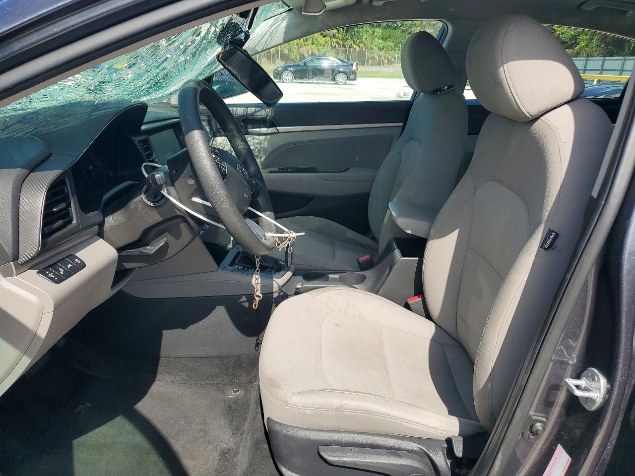 2020 Hyundai Elantra Sel - Фото 7