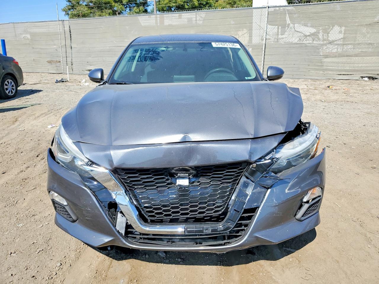 2019 Nissan Altima S - Фото 5