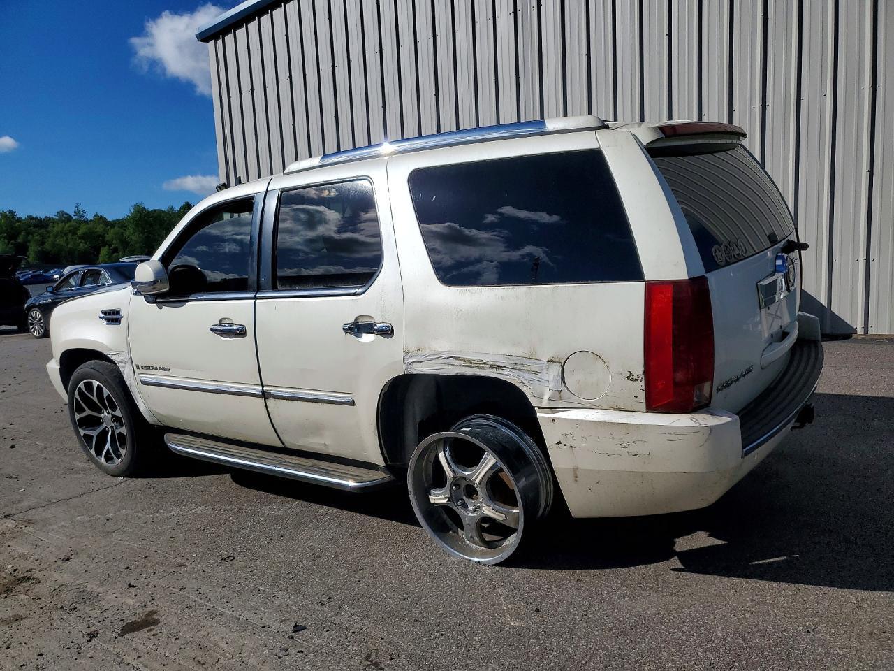 2007 Cadillac Escalade Luxury - Фото 2