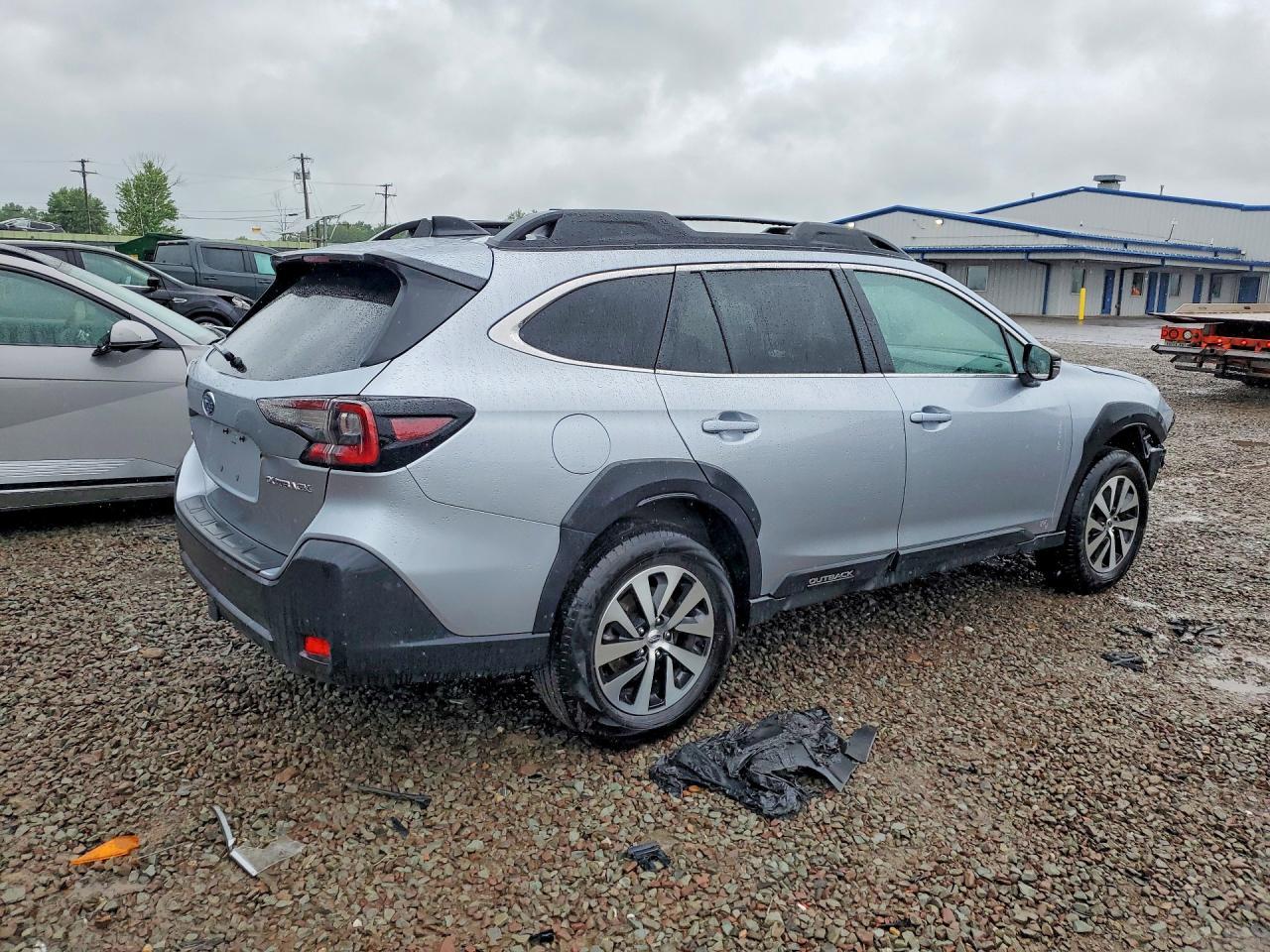 2025 Subaru Outback Premium - Фото 3