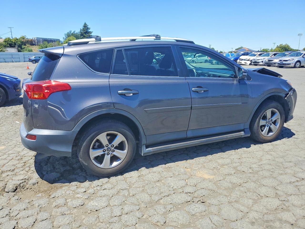 2015 Toyota Rav4 Xle - Фото 3