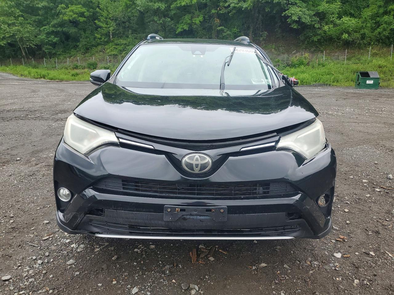 2017 Toyota Rav4 Xle - Image 5