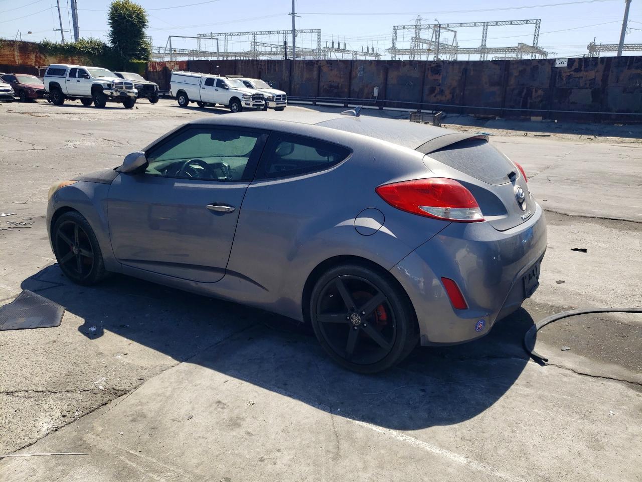 2014 Hyundai Veloster Base - Image 2