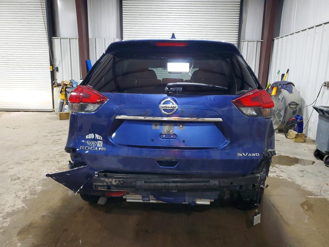 2017 Nissan Rogue Sv - Image 6
