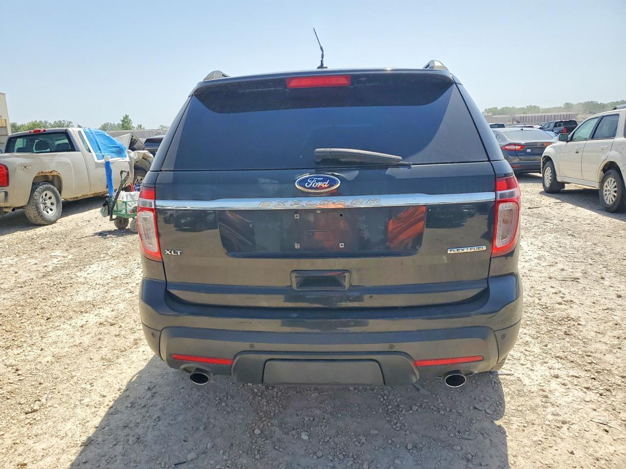 2015 Ford Explorer Xlt - Фото 6