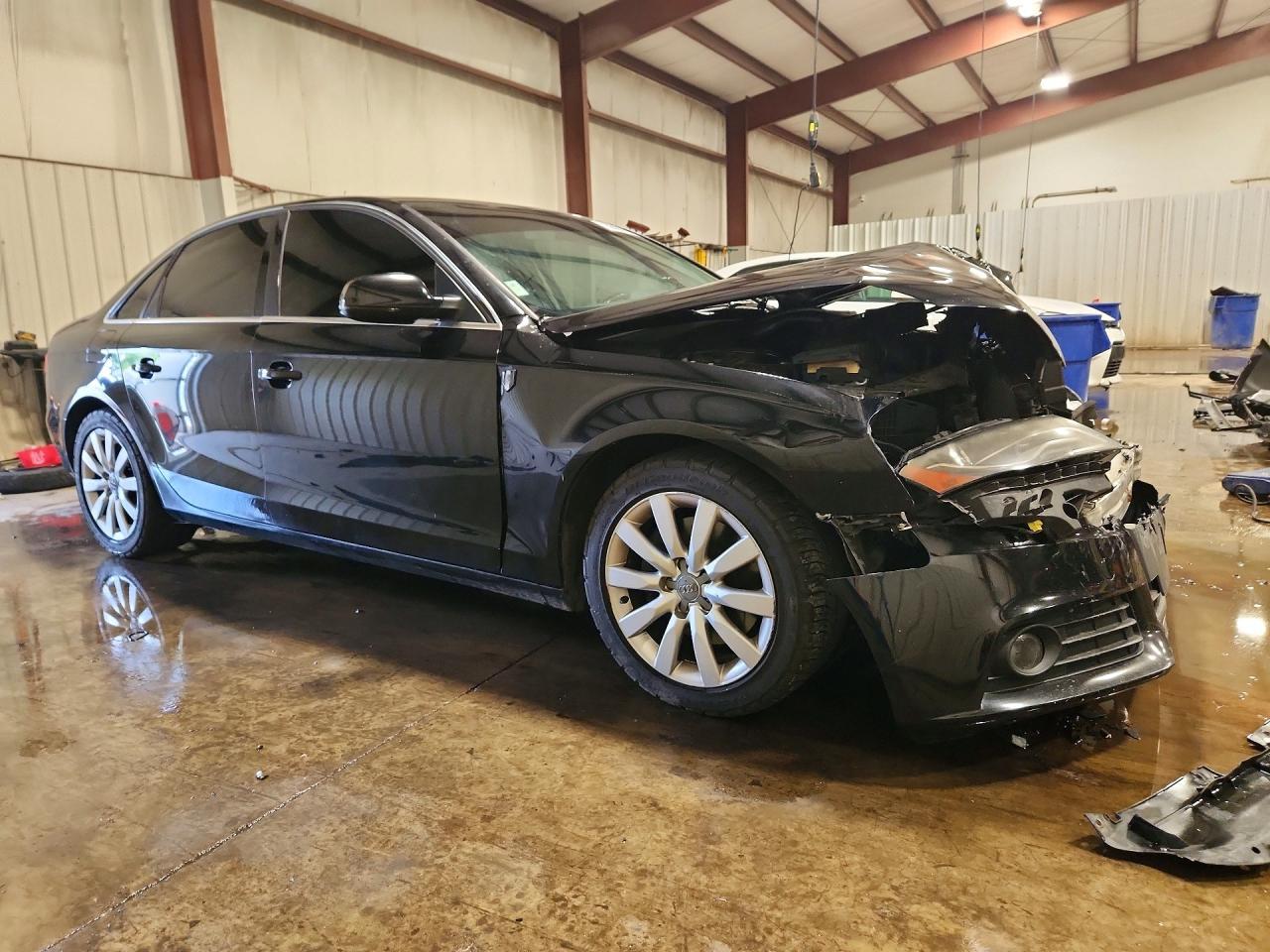 2010 Audi A4 Premium Plus - Фото 4