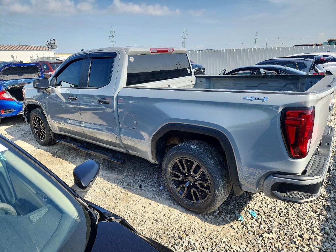 2024 GMC Sierra K1500 - Фото 2