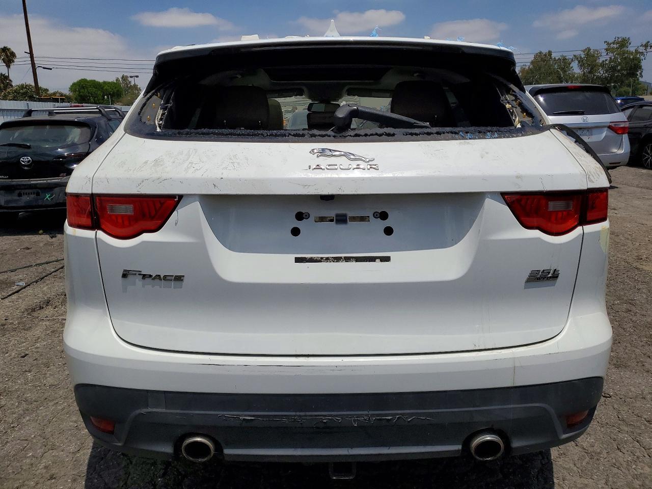 2017 Jaguar F-Pace Premium - Фото 6