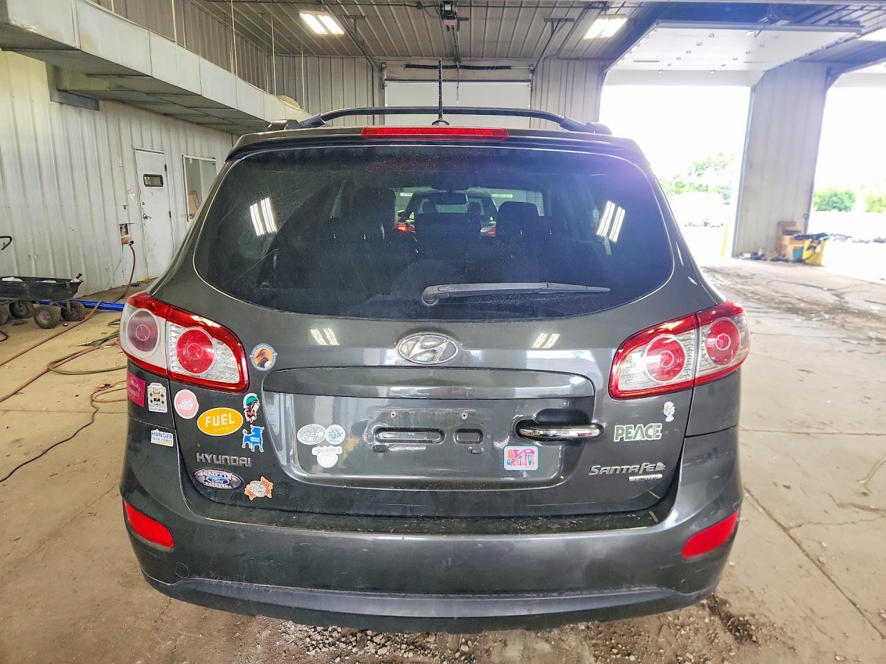 2010 Hyundai Santa Fe Limited - Image 6