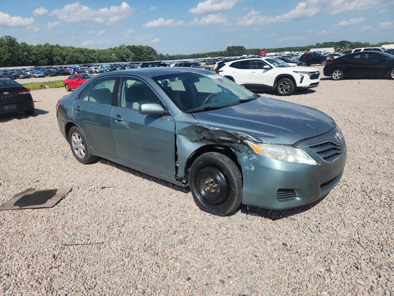 2011 Toyota Camry Le - Фото 4