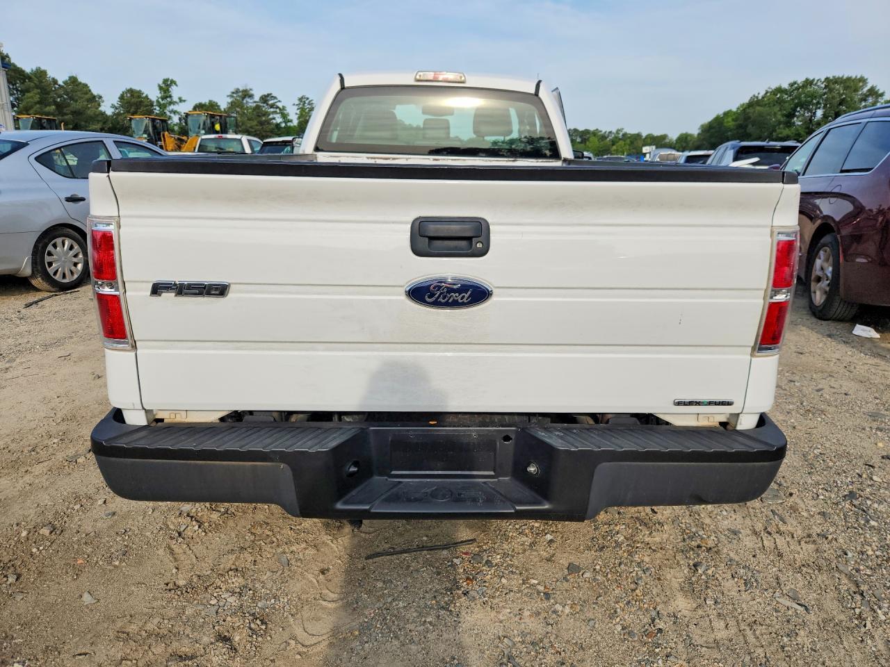 2011 Ford F150 - Фото 6