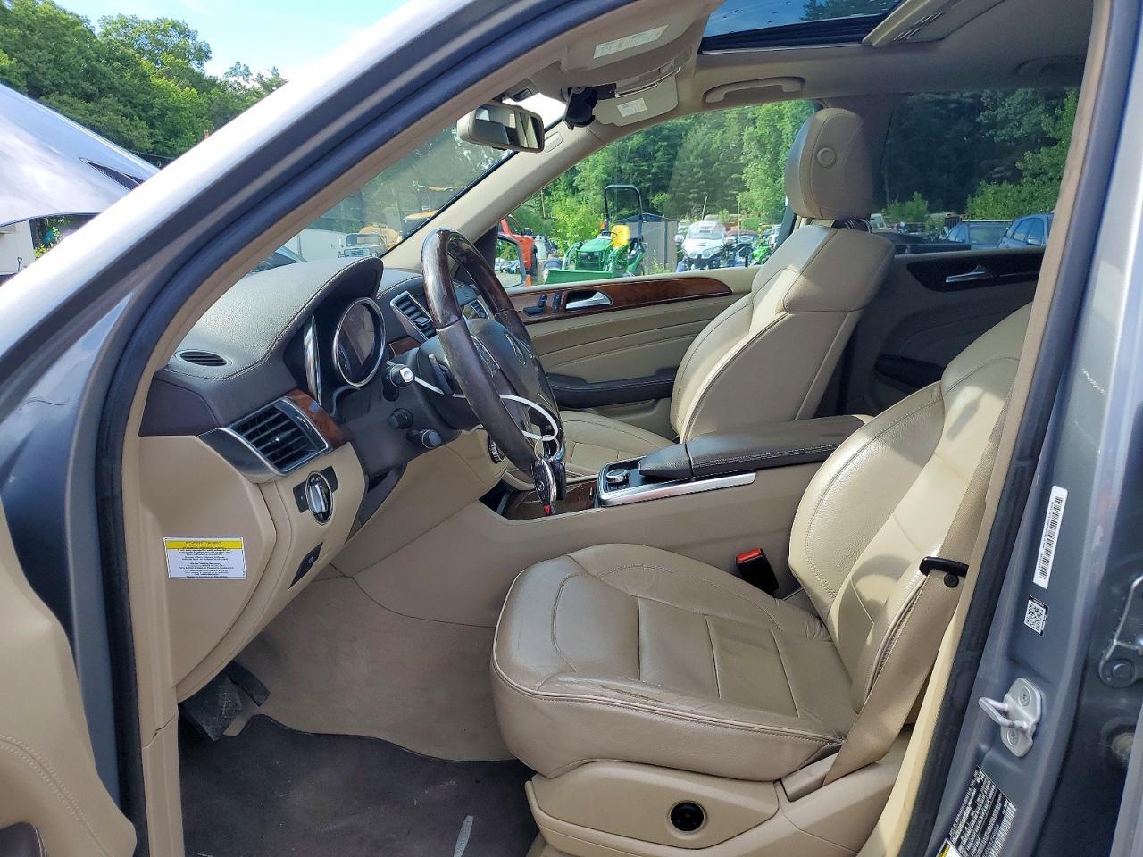 2014 Mercedes-Benz Ml 550 4Matic - Image 7