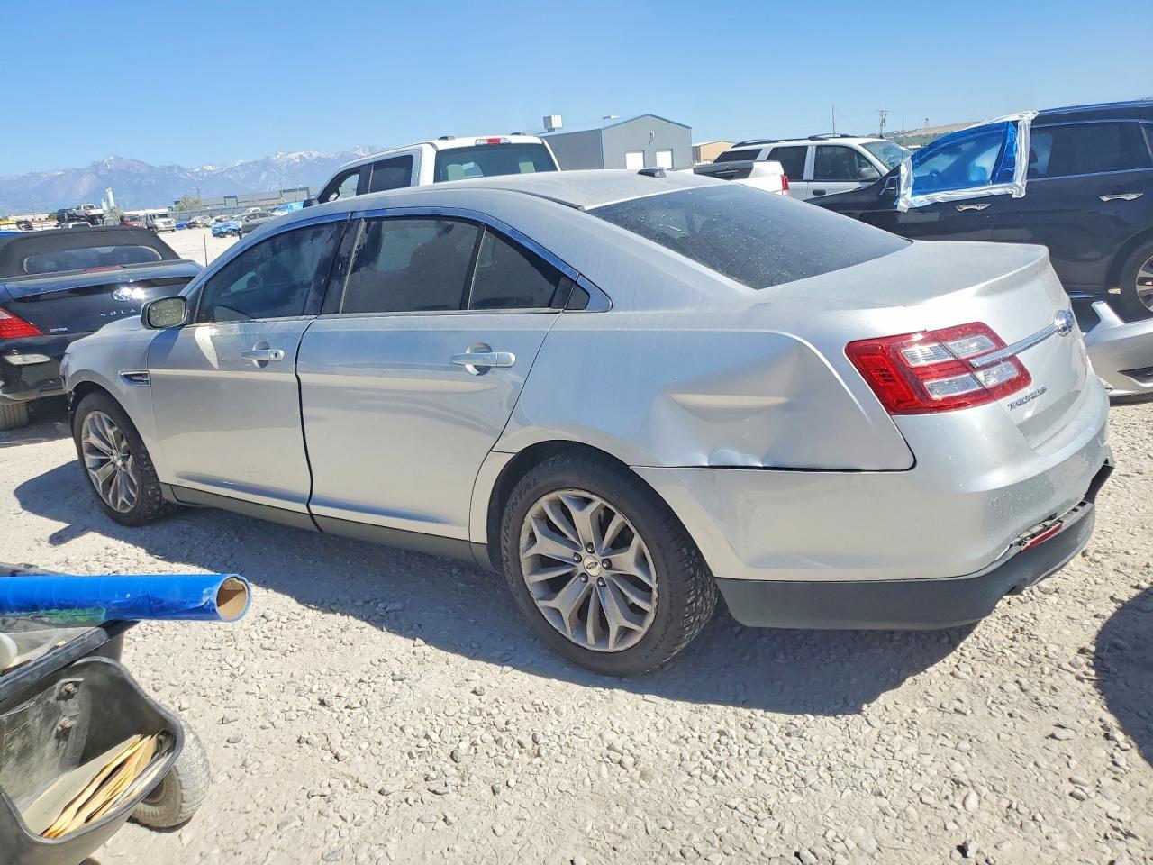 2017 Ford Taurus Limited - Image 2