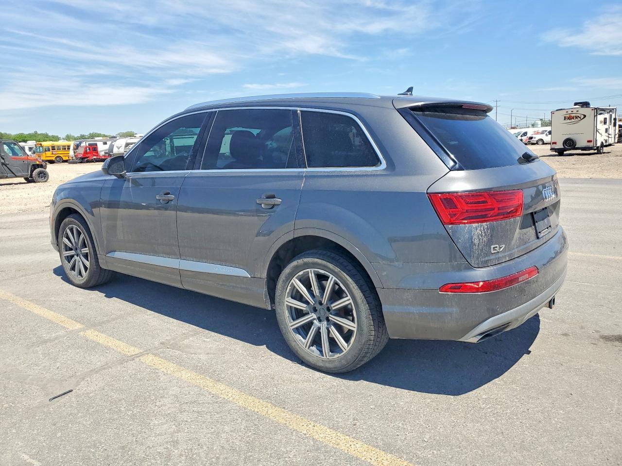 2018 Audi Q7 Premium Plus - Image 2