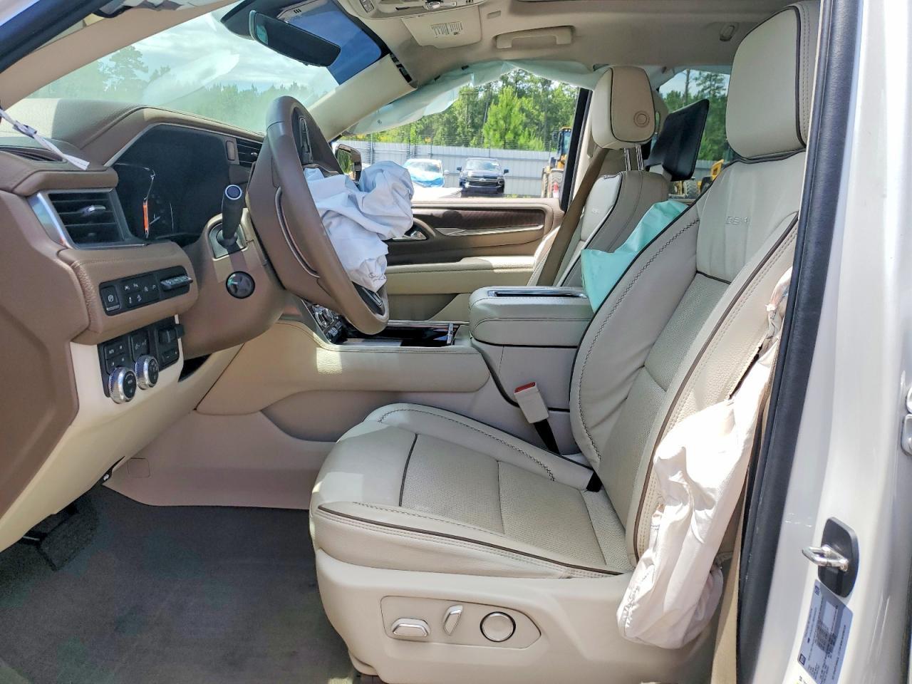 2021 GMC Yukon Denali - Фото 7