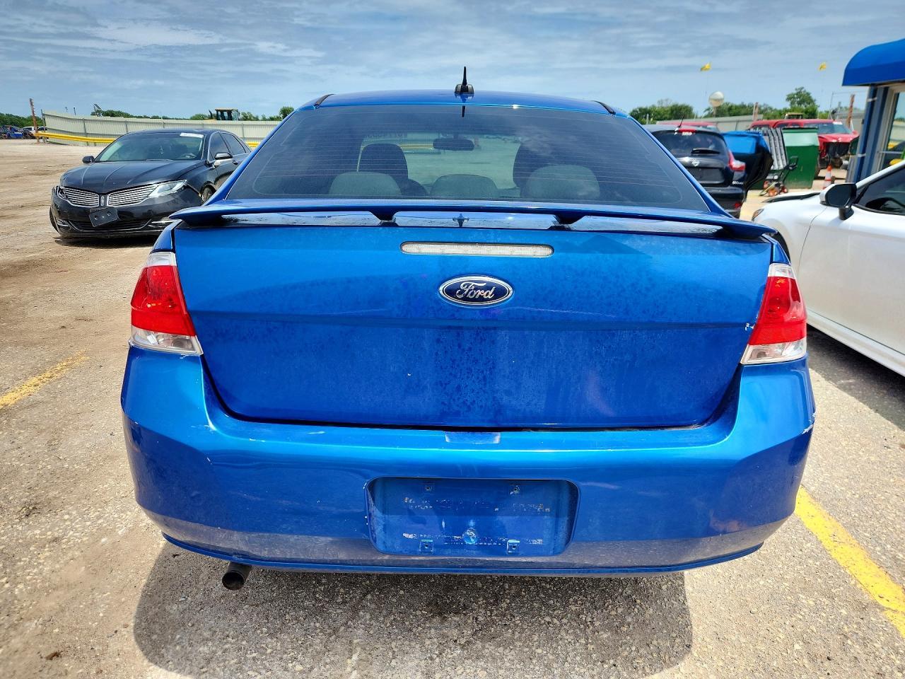 2011 Ford Focus S - Image 6