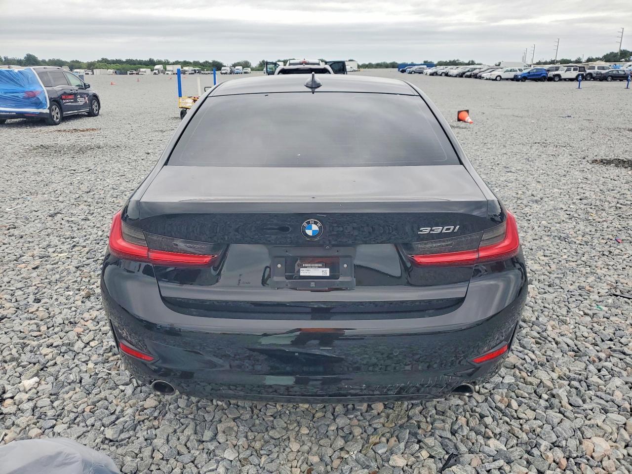 2021 BMW 330I - Фото 6
