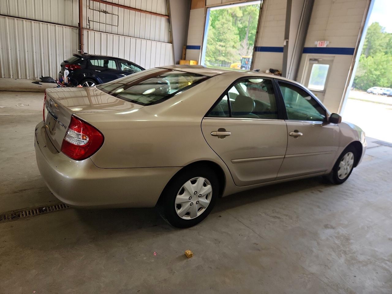 2004 Toyota Camry - Image 3