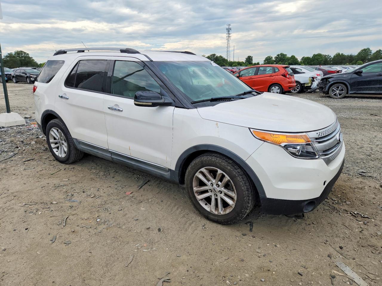 2011 Ford Explorer Xlt - Image 4