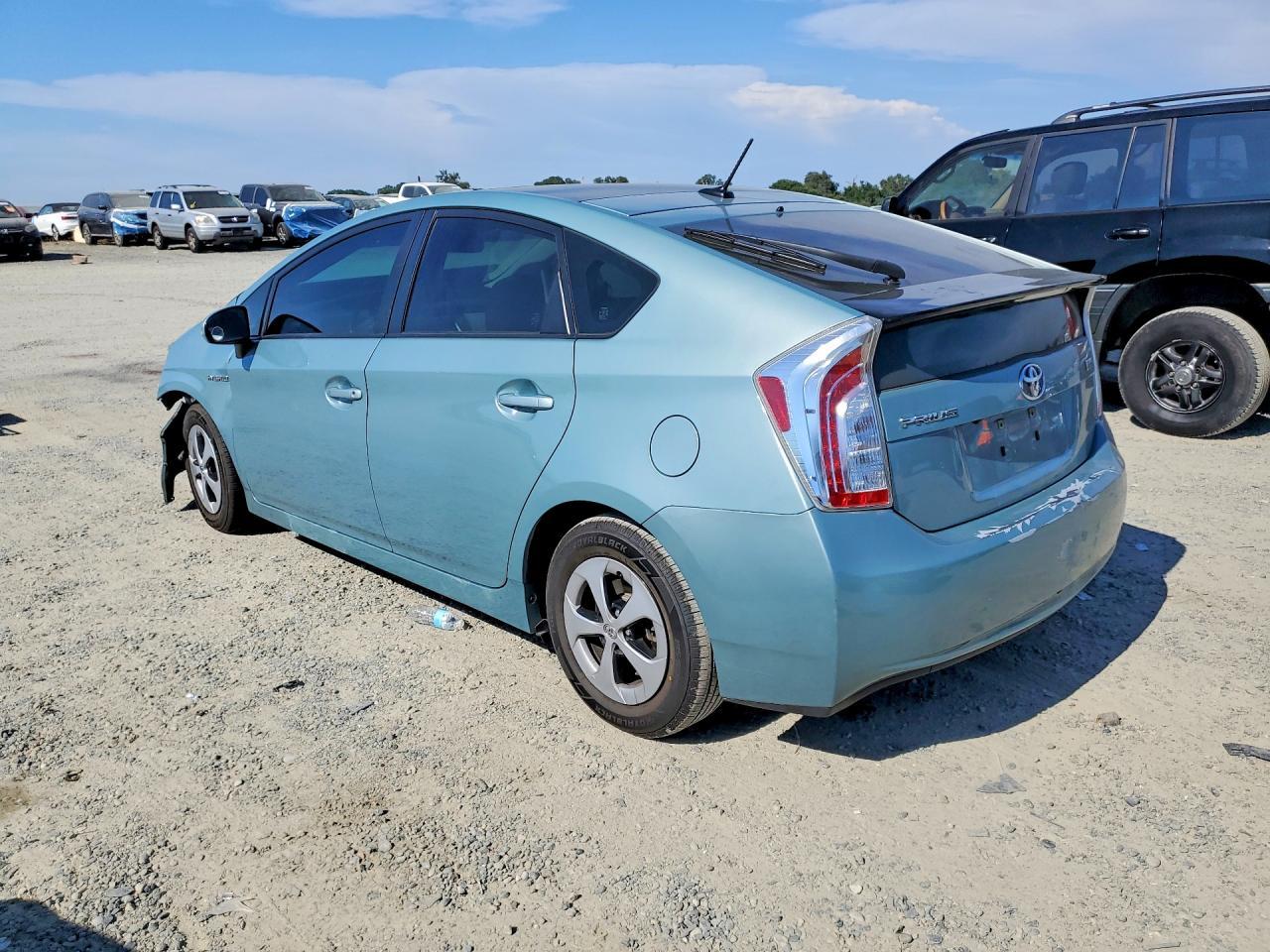 2013 Toyota Prius Three - Фото 2