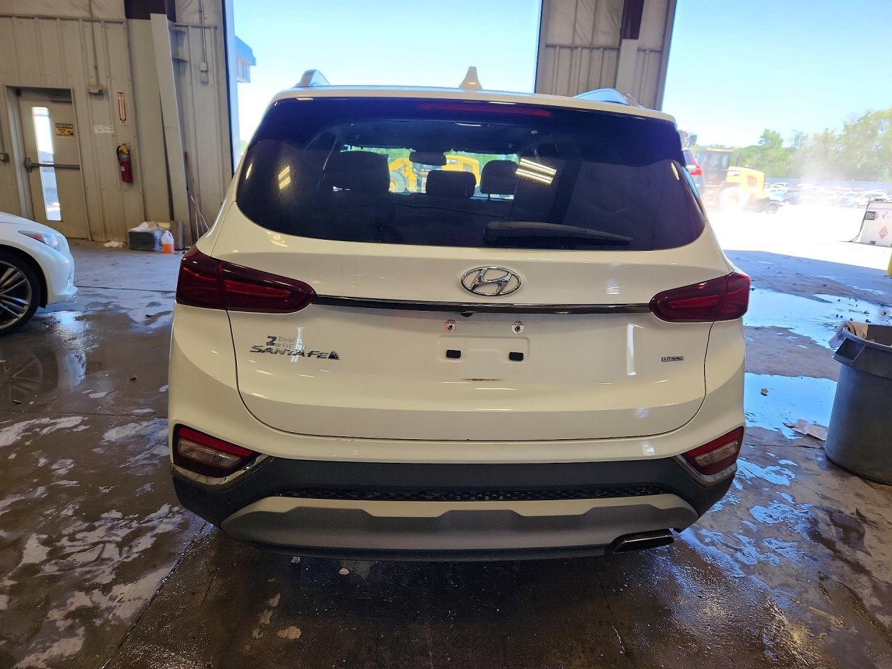 2020 Hyundai Santa Fe Limited - Image 6