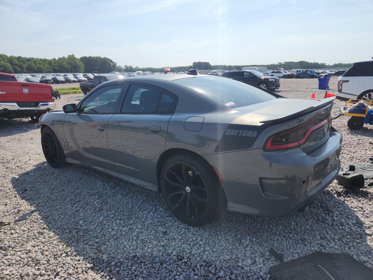 2017 Dodge Charger R - Image 2