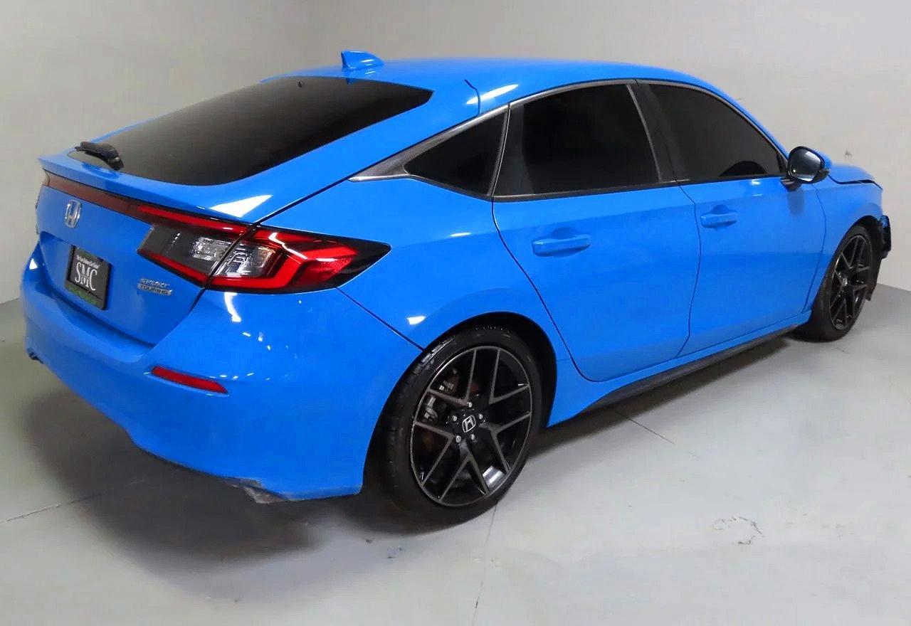 2024 Honda Civic Sport Touring - Image 3