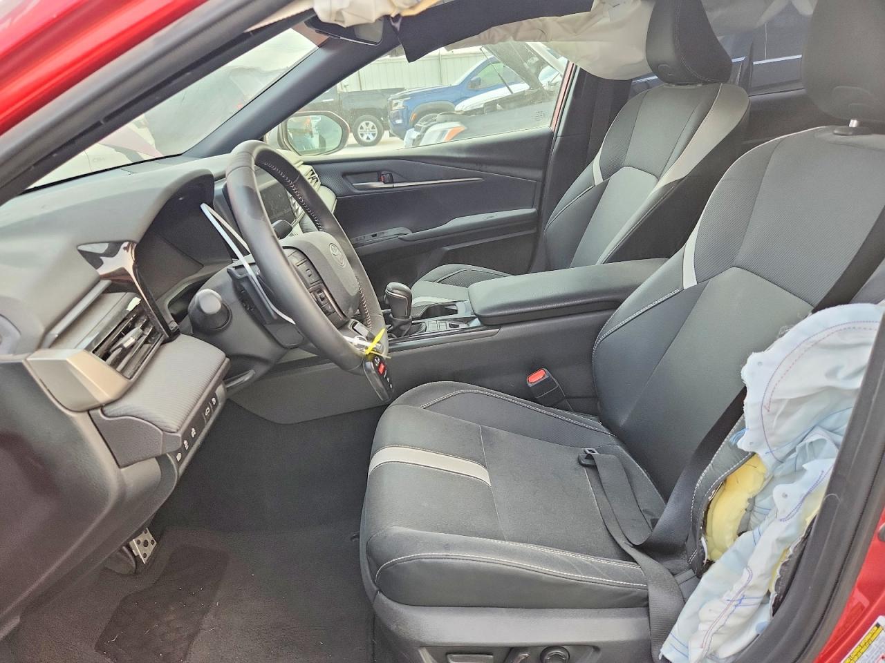 2025 Toyota Camry - Фото 7