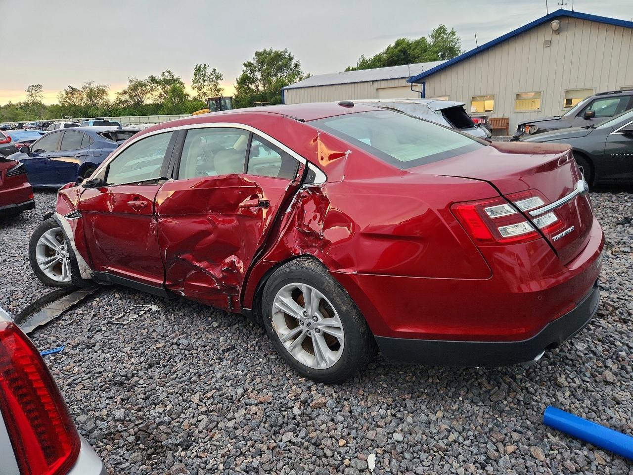2018 Ford Taurus Sel - Фото 2