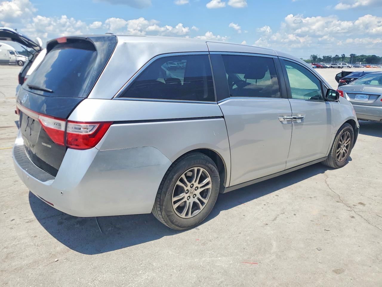 2013 Honda Odyssey Exl - Image 3