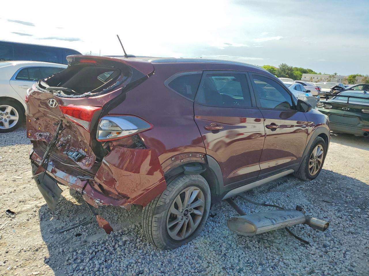 2017 Hyundai Tucson Se - Фото 3