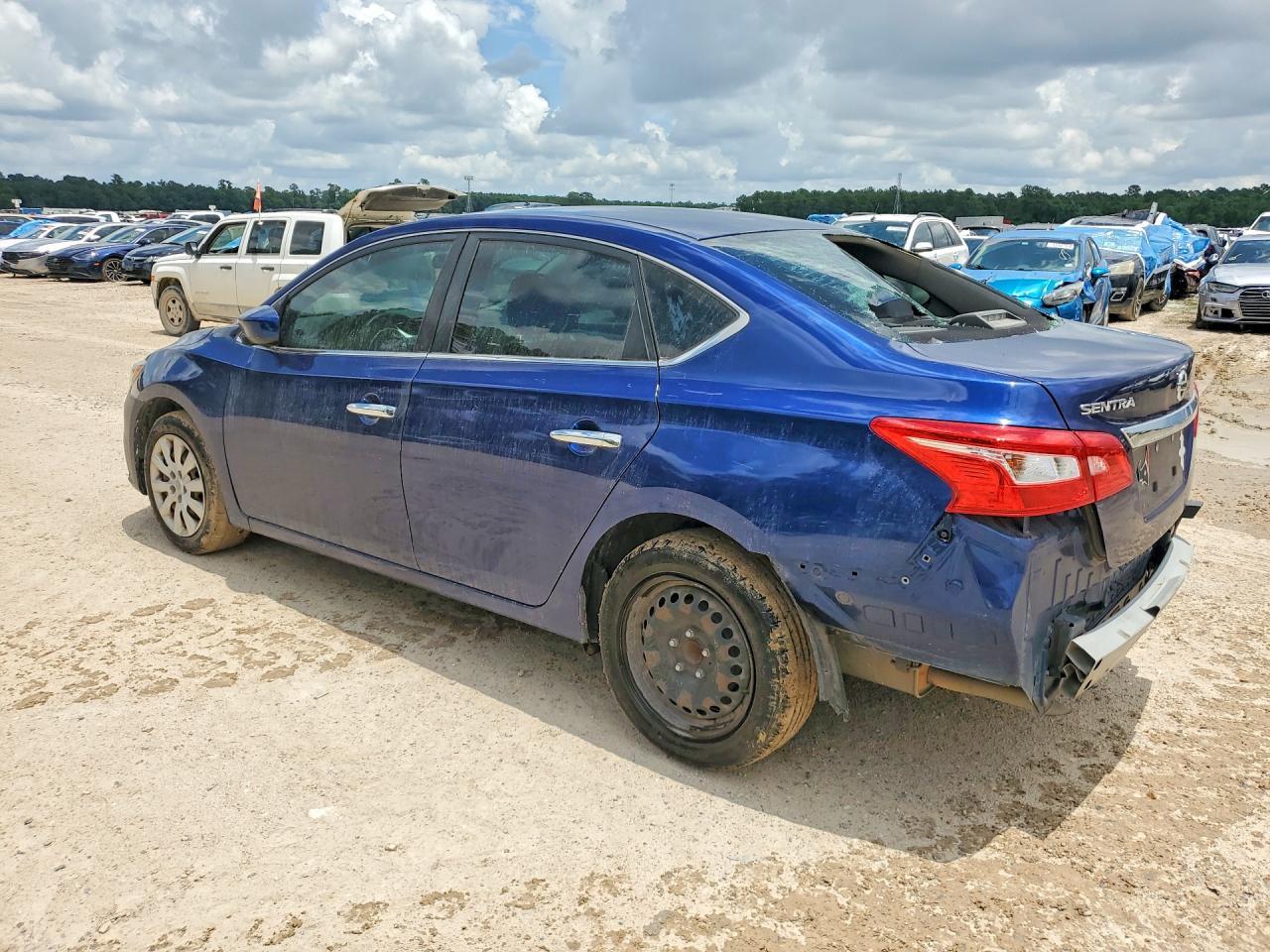 2016 Nissan Sentra S - Image 2
