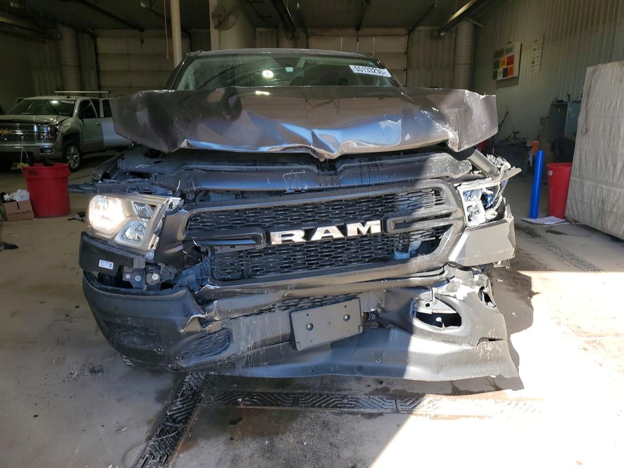 2019 Ram 1500 Tradesman - Фото 5