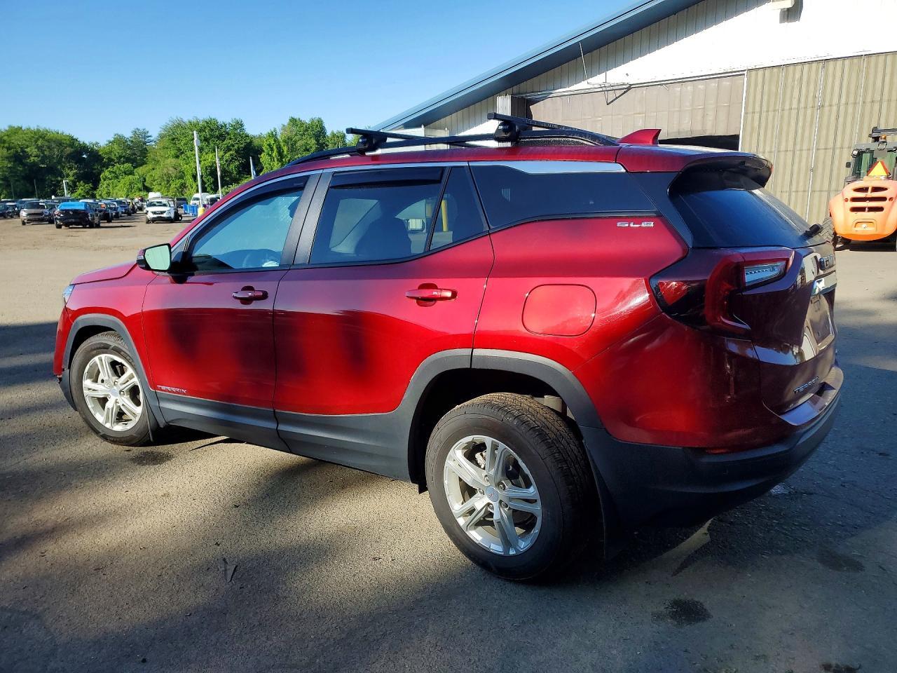 2022 GMC Terrain Sle - Image 2