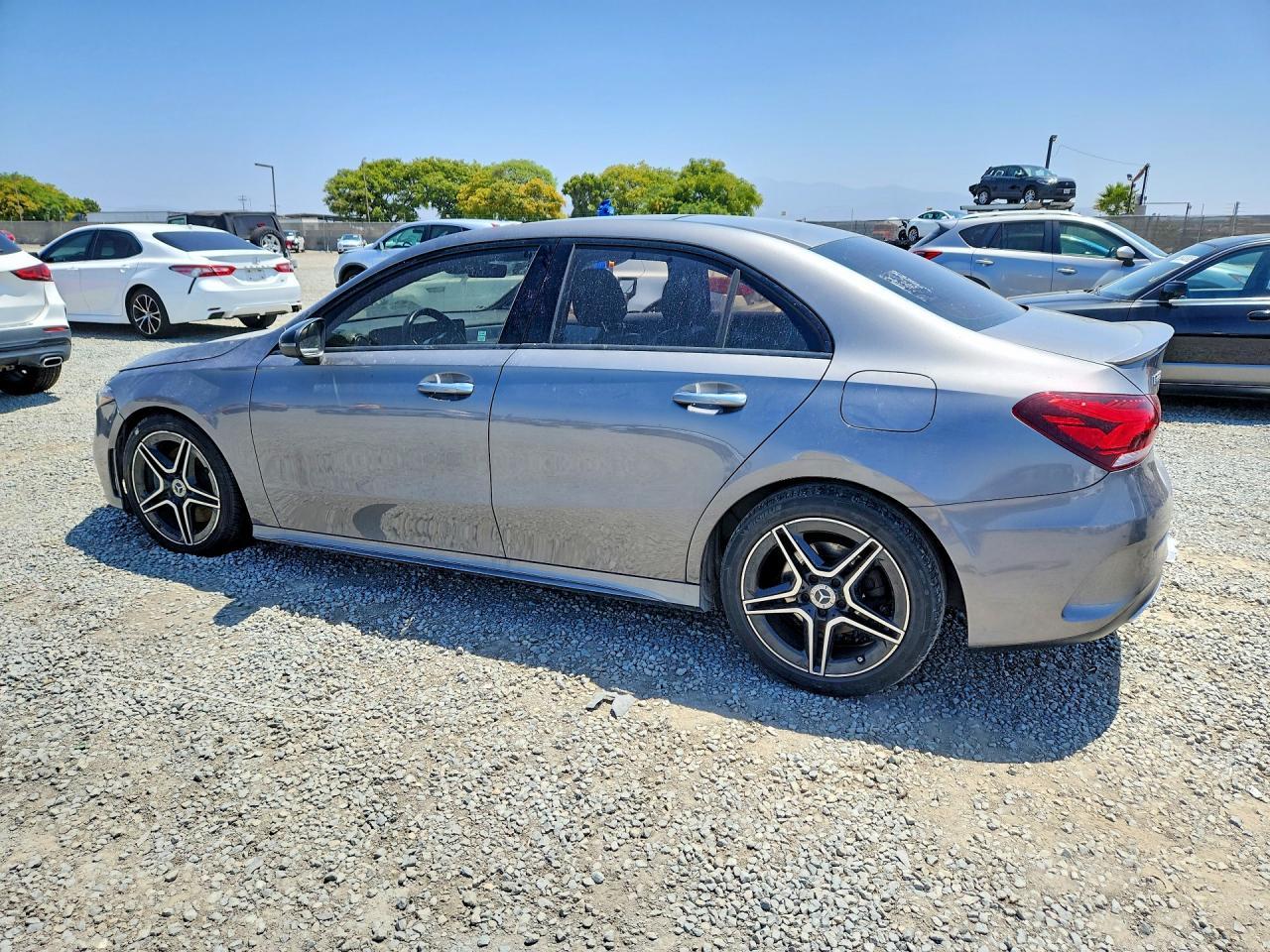 2019 Mercedes-Benz A 220 - Фото 2
