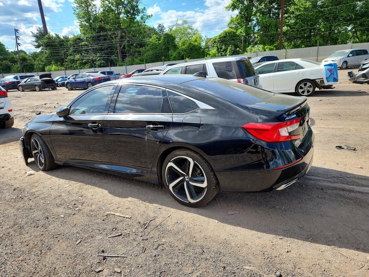 2021 Honda Accord - Фото 2